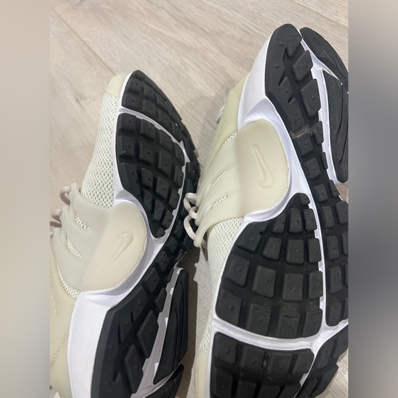 Wmns Air Presto 'Light Bone' - Picture 3 of 4